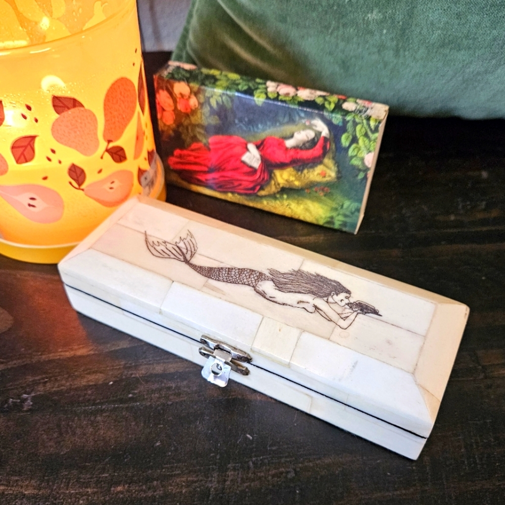 Vintage Bone Mermaid Design White Jewelry Box